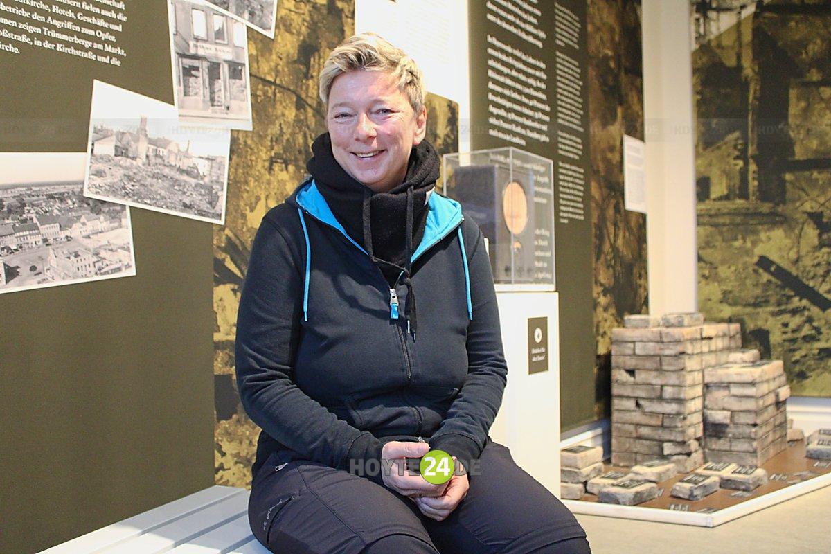 Man sieht Kerstin Noack vom Stadtmuseum Hoyerswerda.