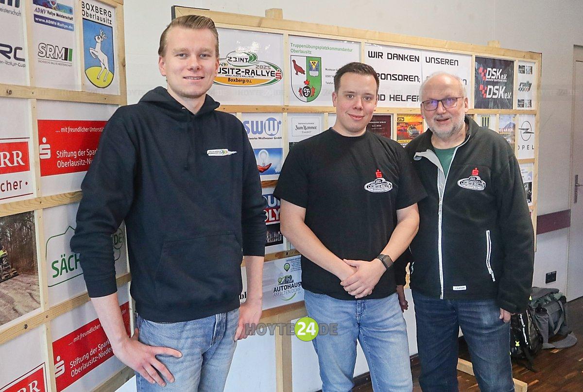 Man sieht Wolfgang Rasper, Bastian Hartmann und Tom Hacke.