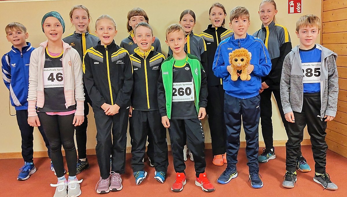 Man sieht die gesamte Sprintcup-Mannschaft.