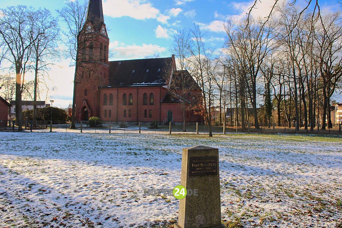 Man sieht den Pastor-Boedrich-Platz in Bernsdorf.