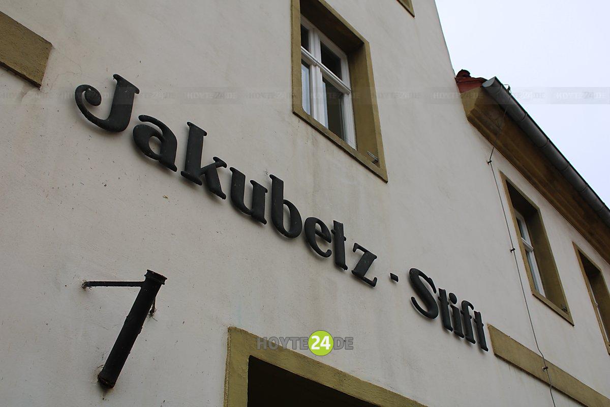 Man sieht den Schriftzug Jakubetz-Stift.